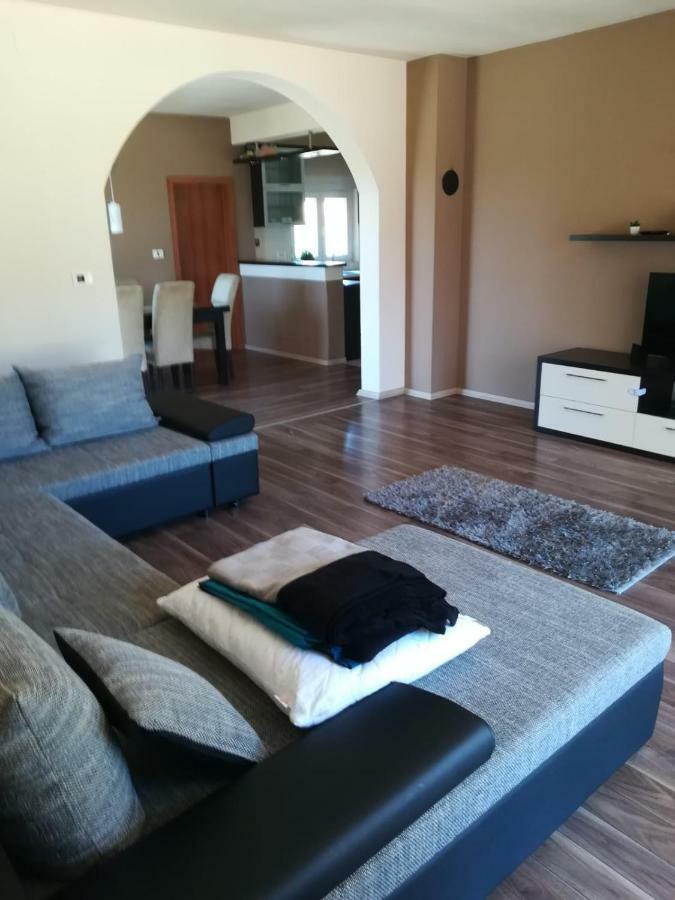 Laura Apartment Bibinje Ngoại thất bức ảnh