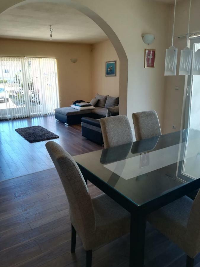 Laura Apartment Bibinje Ngoại thất bức ảnh